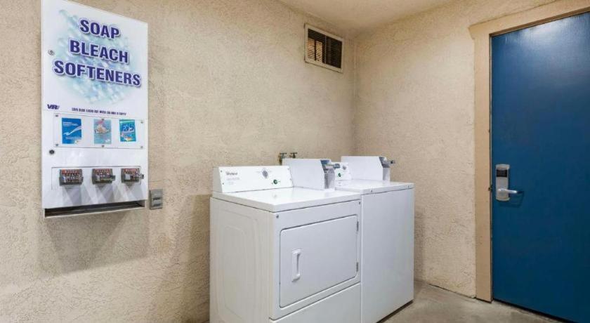 Best Western Hanford Inn Zewnętrze zdjęcie